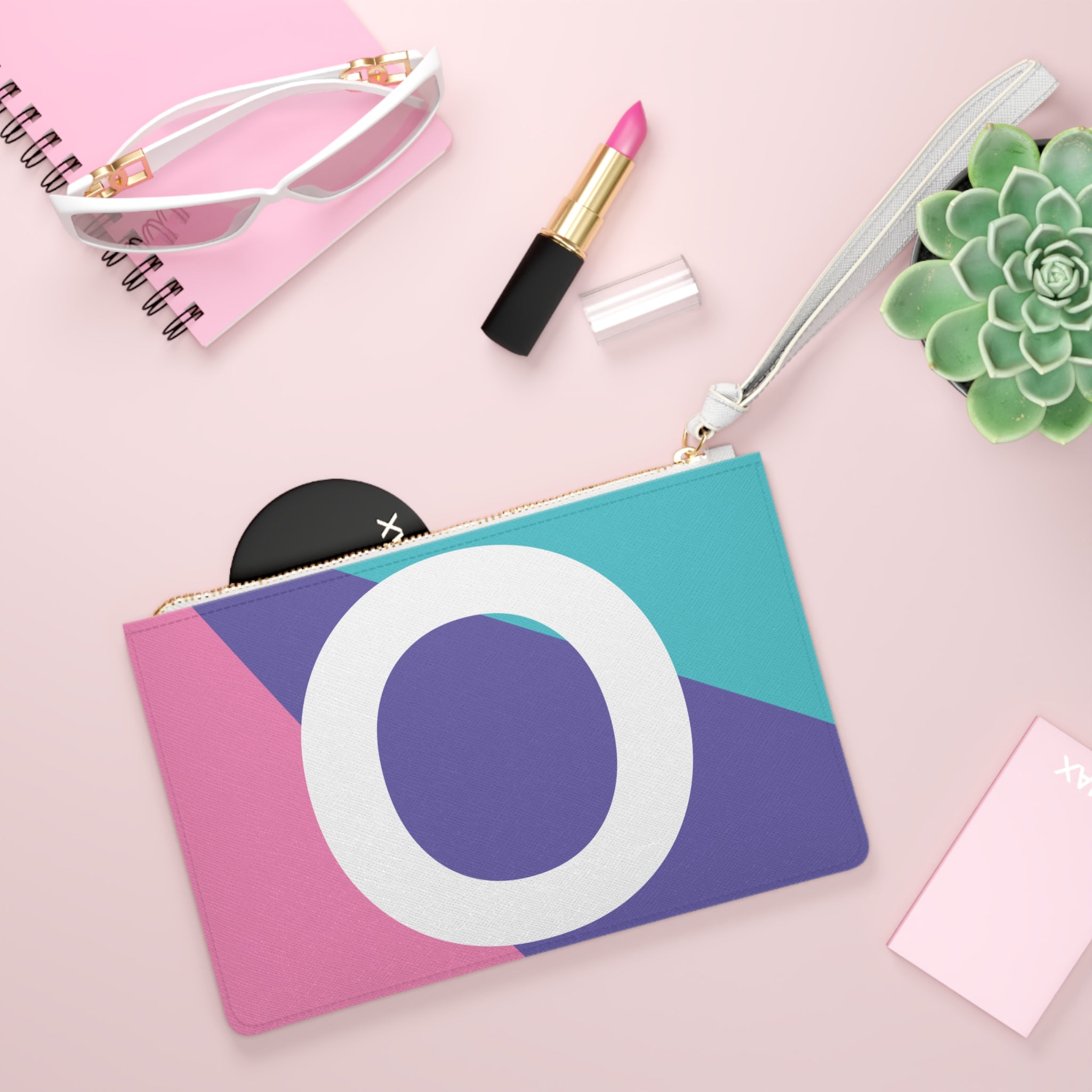 Monogram 'O' Colorblock Clutch Bag — Bold Geometric Wristlet for Everyday & Gifts