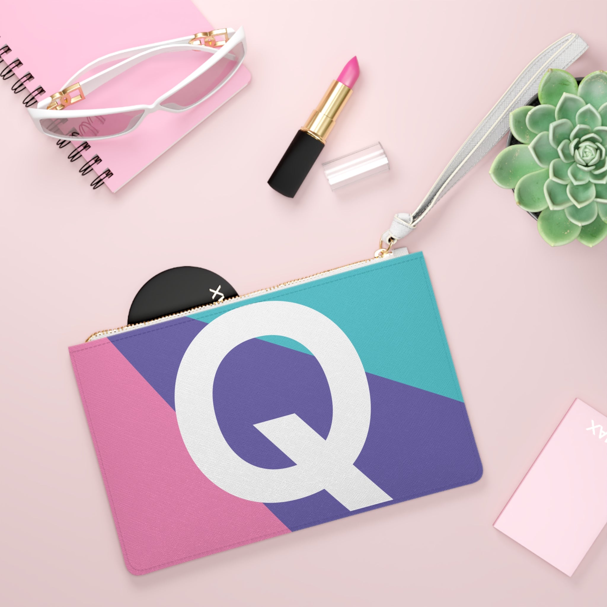 Monogram 'Q' Colorblock Clutch Bag — Bold Geometric Wristlet for Everyday & Gifts